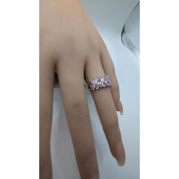 Silver Tone Ring with Pink Gemstones, Size 6 - Picture 3 of 8